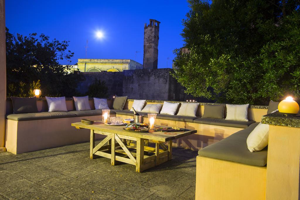 Castello Di Casamassella Bed and Breakfast Buitenkant foto