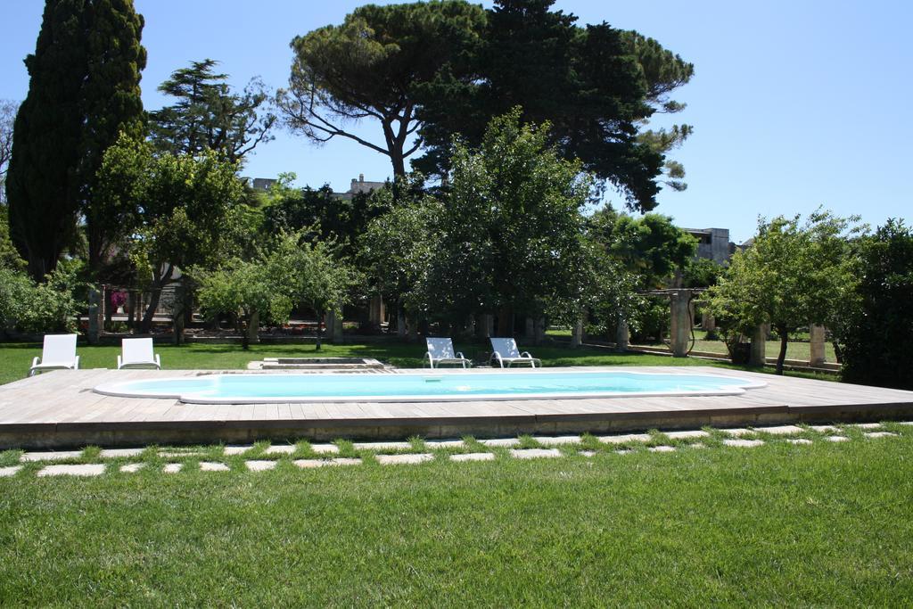 Castello Di Casamassella Bed and Breakfast Buitenkant foto