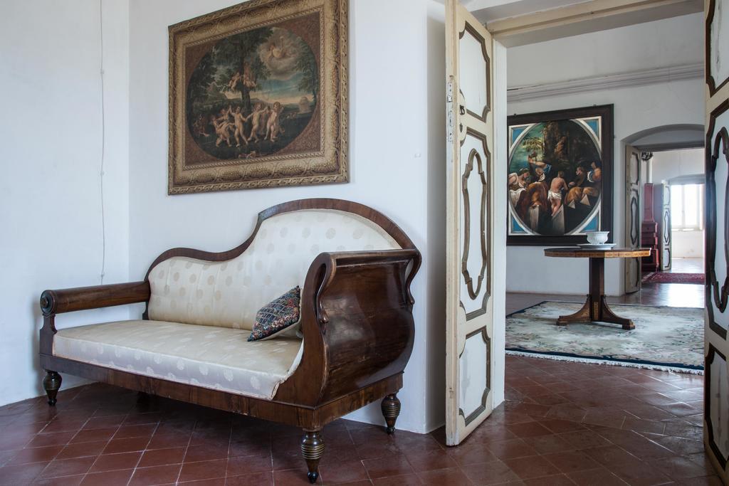 Castello Di Casamassella Bed and Breakfast Buitenkant foto