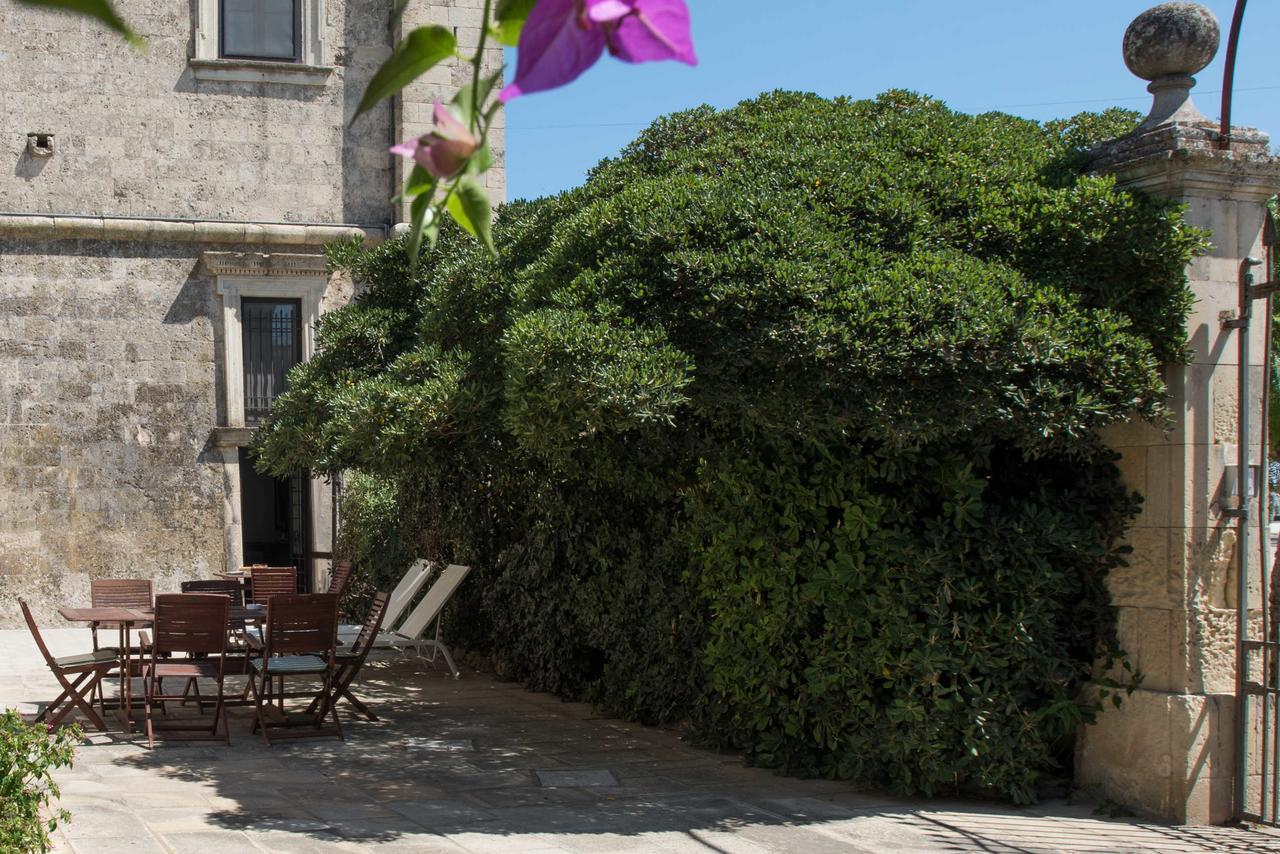 Castello Di Casamassella Bed and Breakfast Buitenkant foto