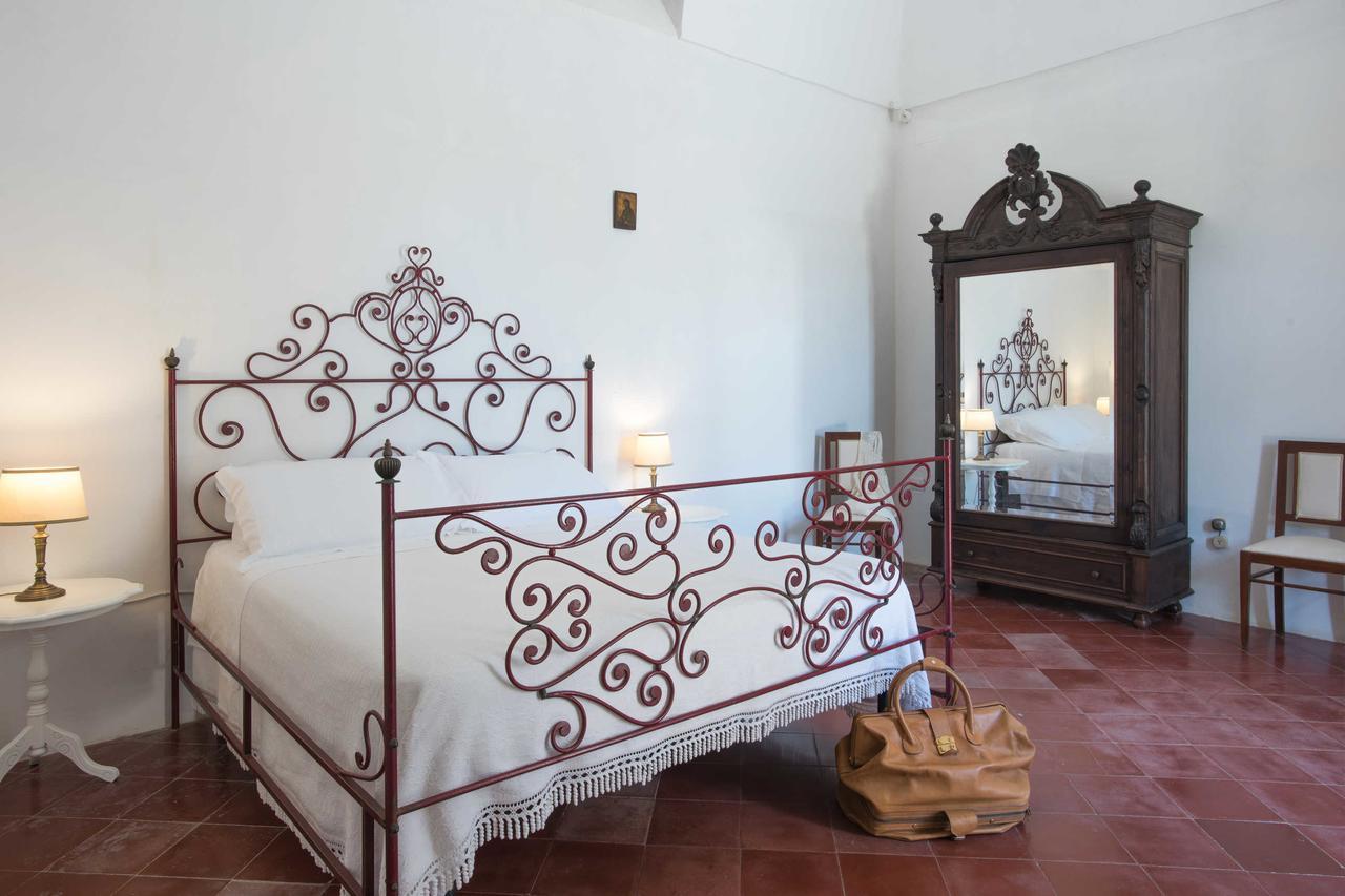 Castello Di Casamassella Bed and Breakfast Kamer foto