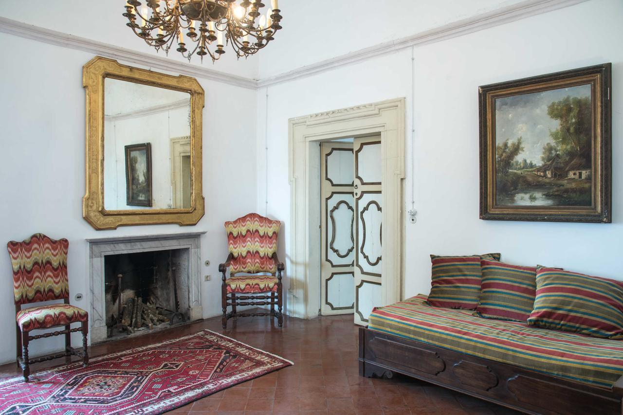 Castello Di Casamassella Bed and Breakfast Buitenkant foto